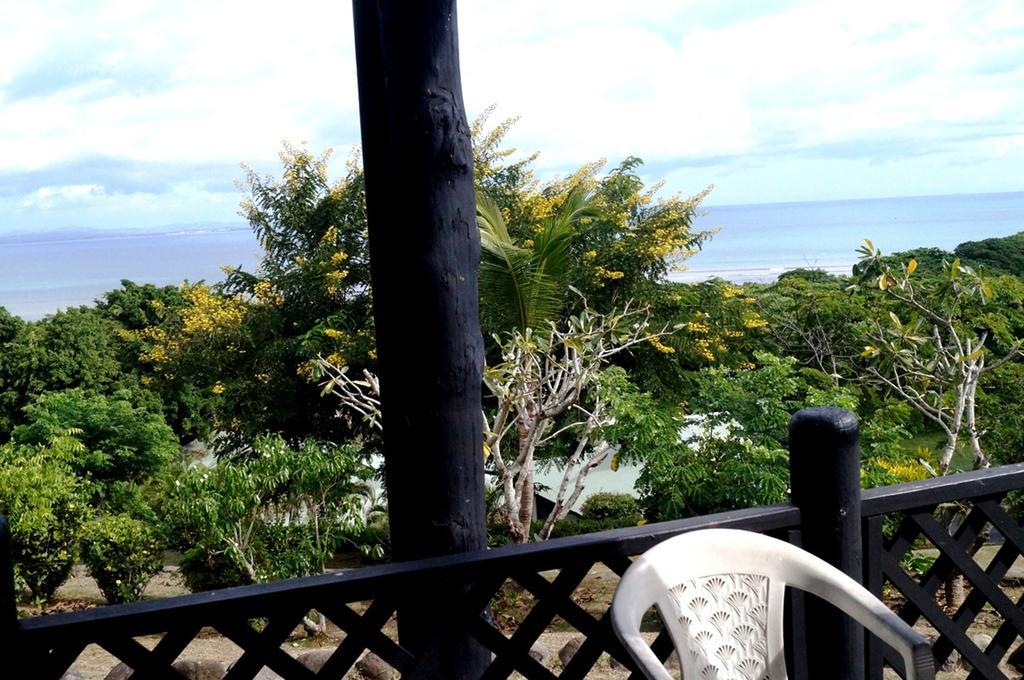 Anchorage Beach Resort Viseisei Bagian luar foto